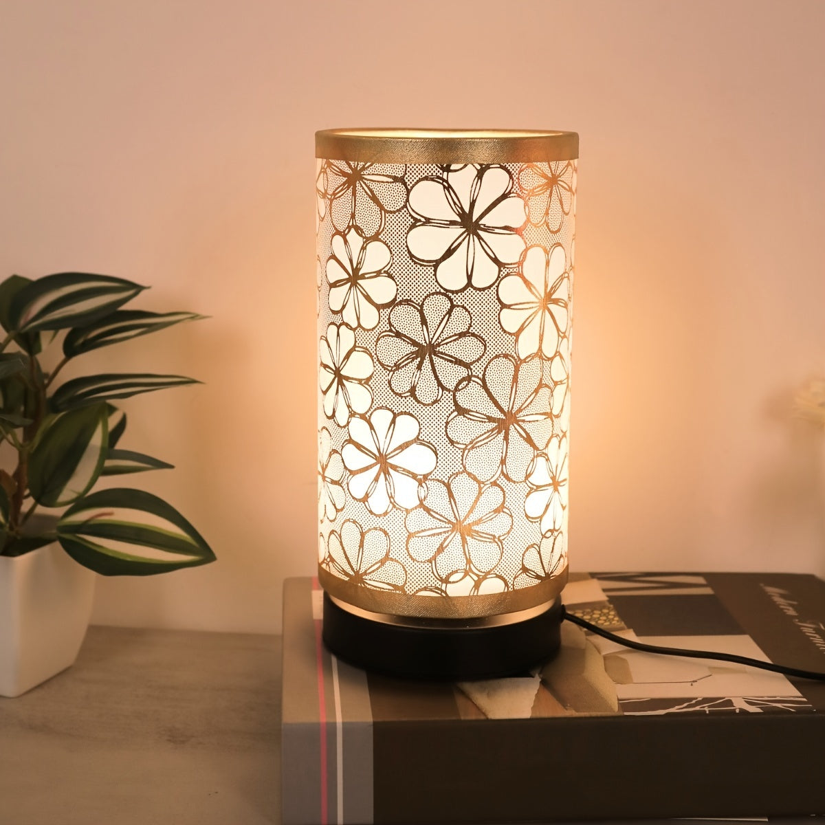 Floral USB Table Lamp | Warm Ambient Decorative Light | Soft-Touch Fabric Rechargeable Nordic